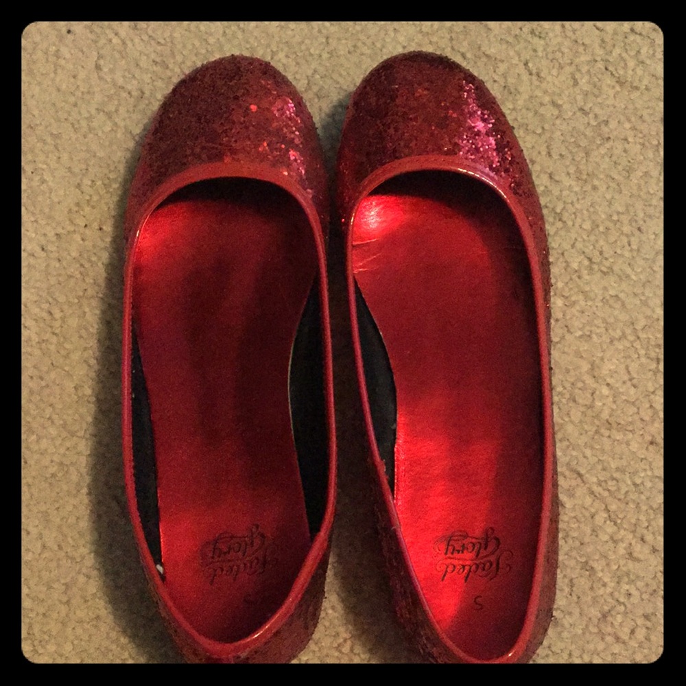 Faded Glory Flats
